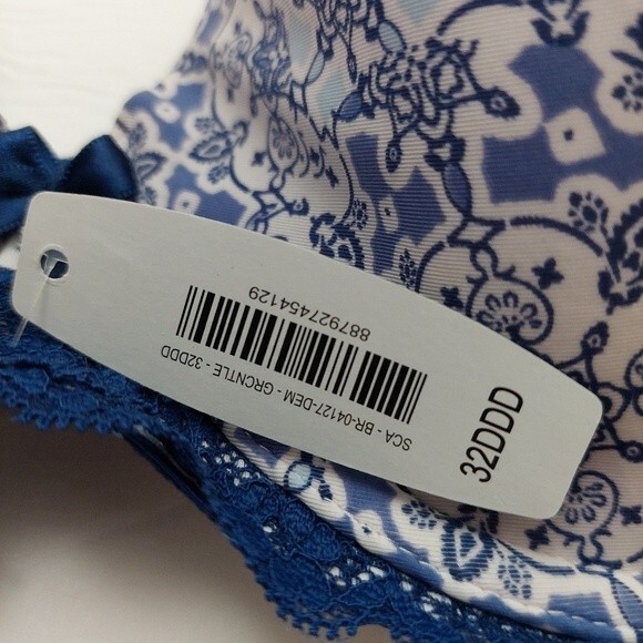 Adore Me 32DDD 32F White Blue Demi Cup Bra Medallion Print NEW - Picture 8 of 8